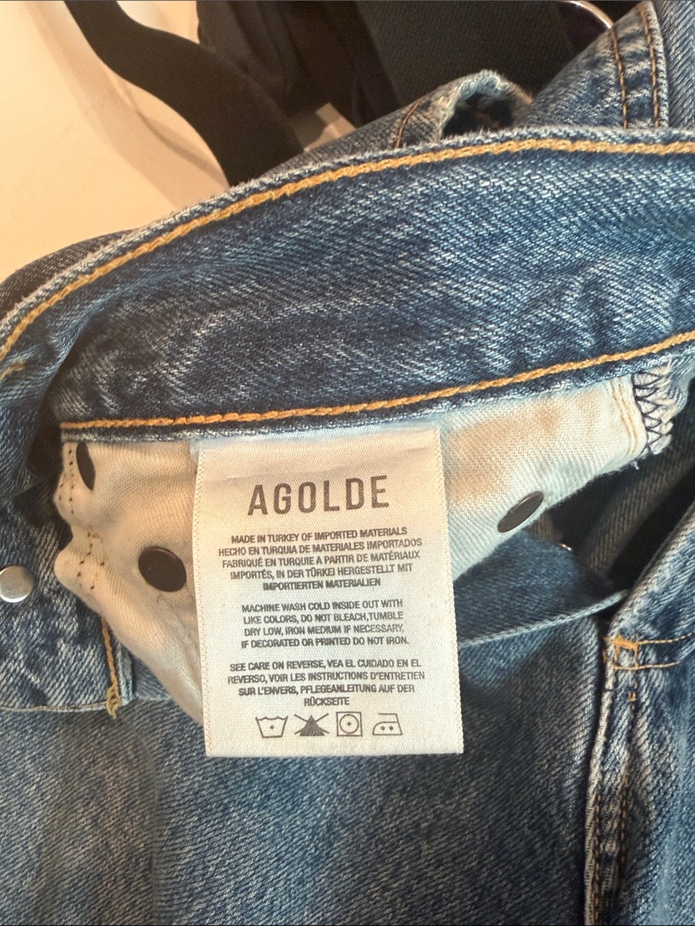 Agolde Riley High Rise Crop Jeans - Picture 7 of 11